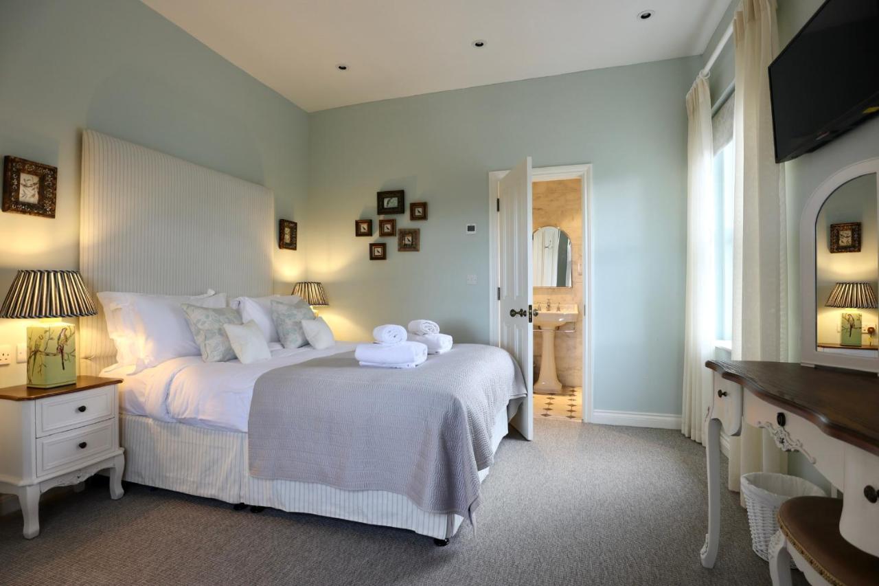 Tyndall Villa Boutique B&B บาธ ภายนอก รูปภาพ