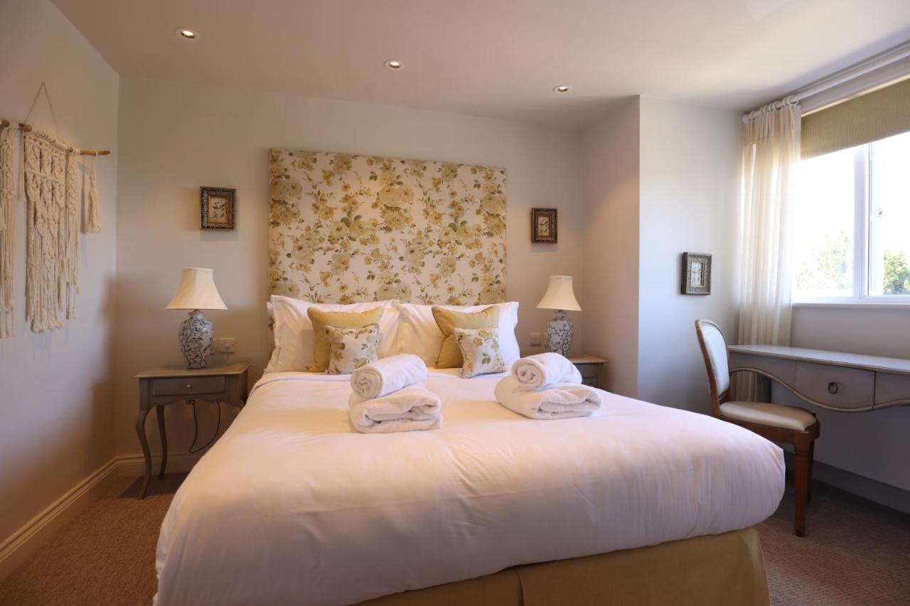 Tyndall Villa Boutique B&B บาธ ภายนอก รูปภาพ