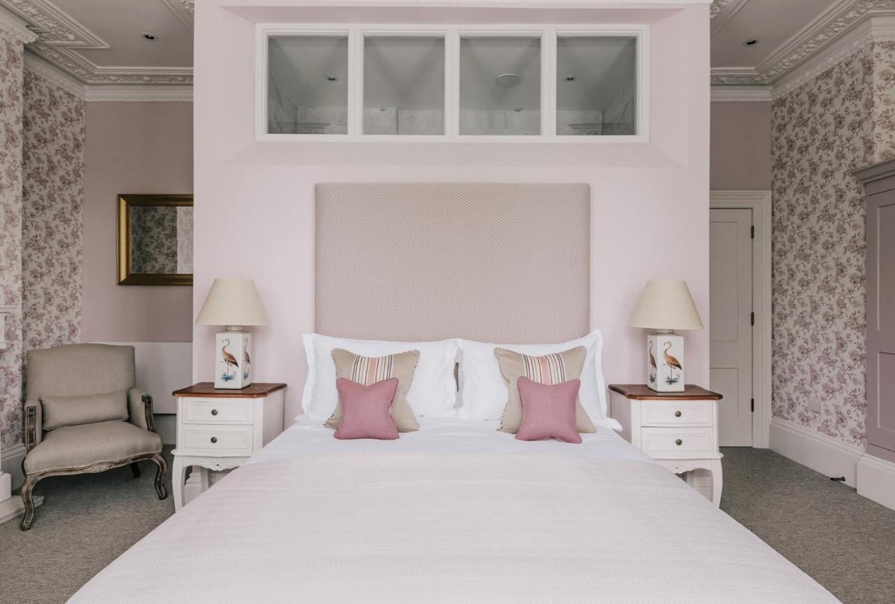 Tyndall Villa Boutique B&B บาธ ภายนอก รูปภาพ
