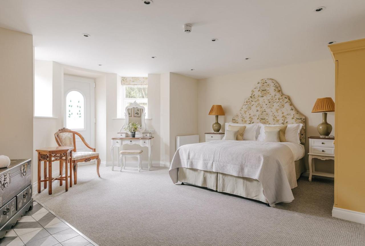 Tyndall Villa Boutique B&B บาธ ภายนอก รูปภาพ