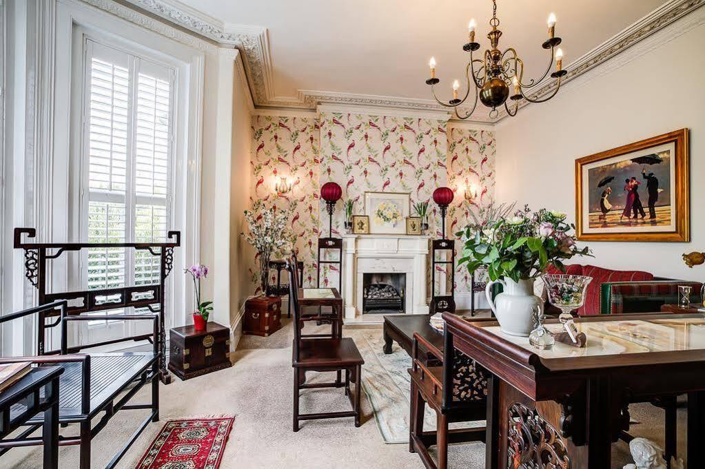 Tyndall Villa Boutique B&B บาธ ภายนอก รูปภาพ